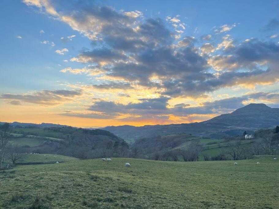 Tanygrisiau Charming Riverside Cottage In Snowdonia National Park מראה חיצוני תמונה